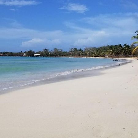 Pic-Nic Beach Corn Island酒店 外观 照片