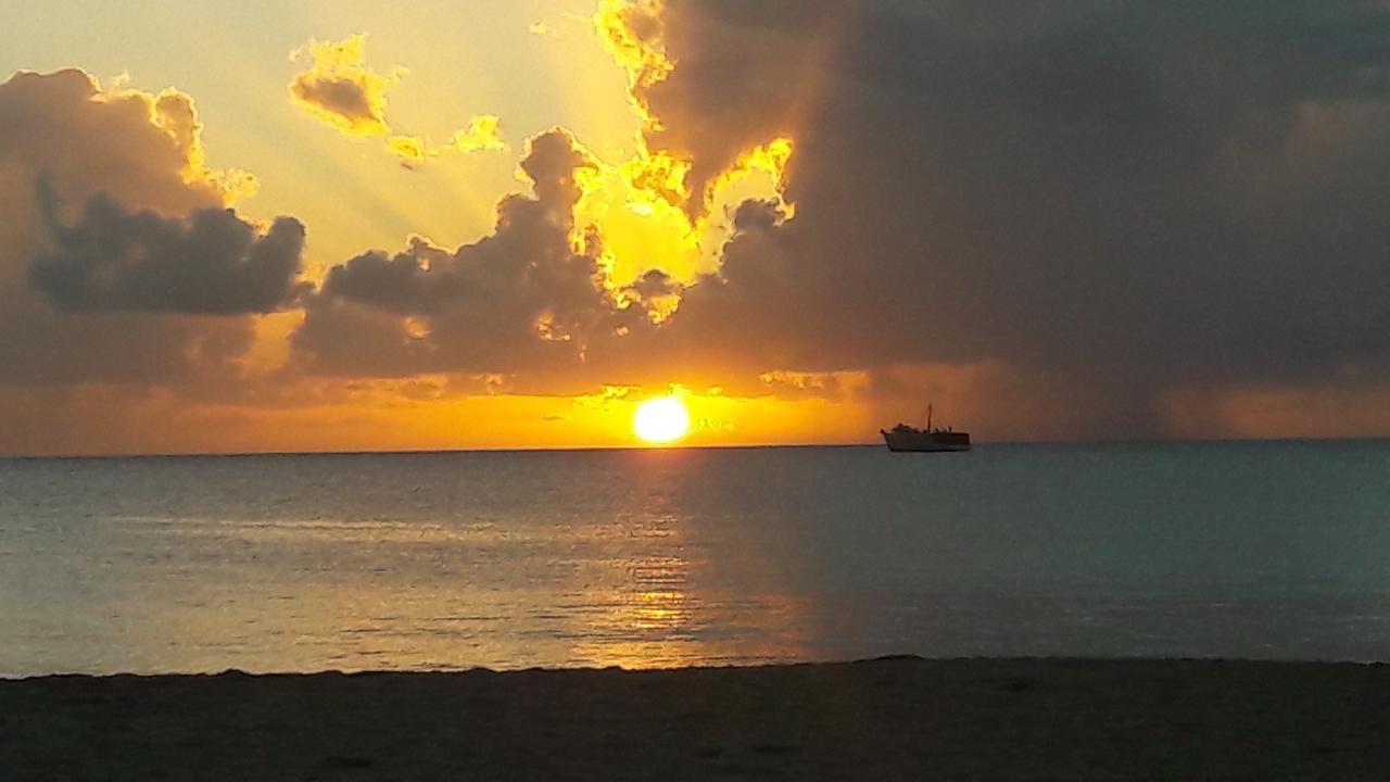 Pic-Nic Beach Corn Island酒店 外观 照片